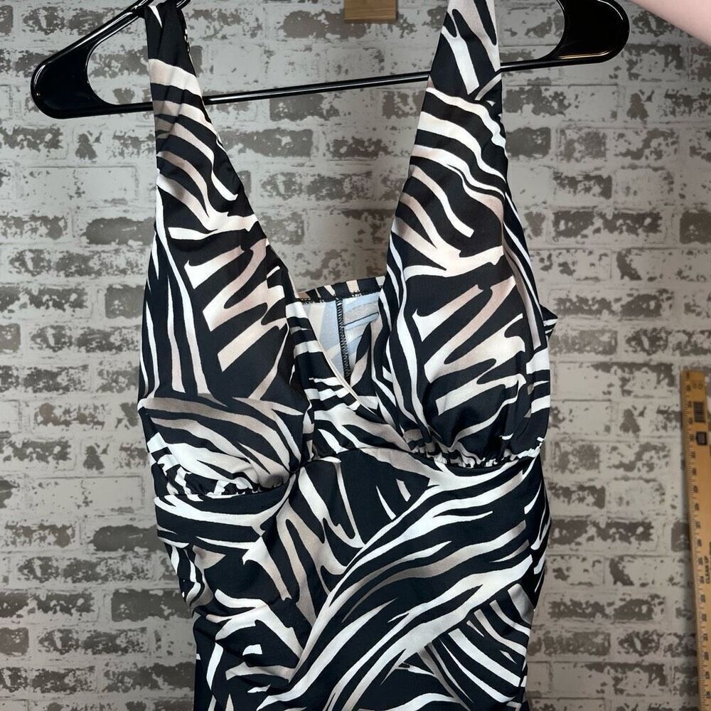 Miracle suit | women one piece black patterned swimsuit